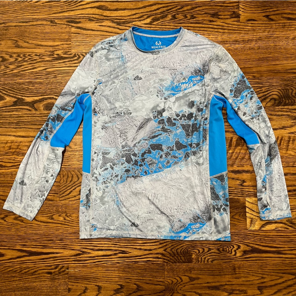 Realtree Fishing Blue and Gray Long Sleeve Tee